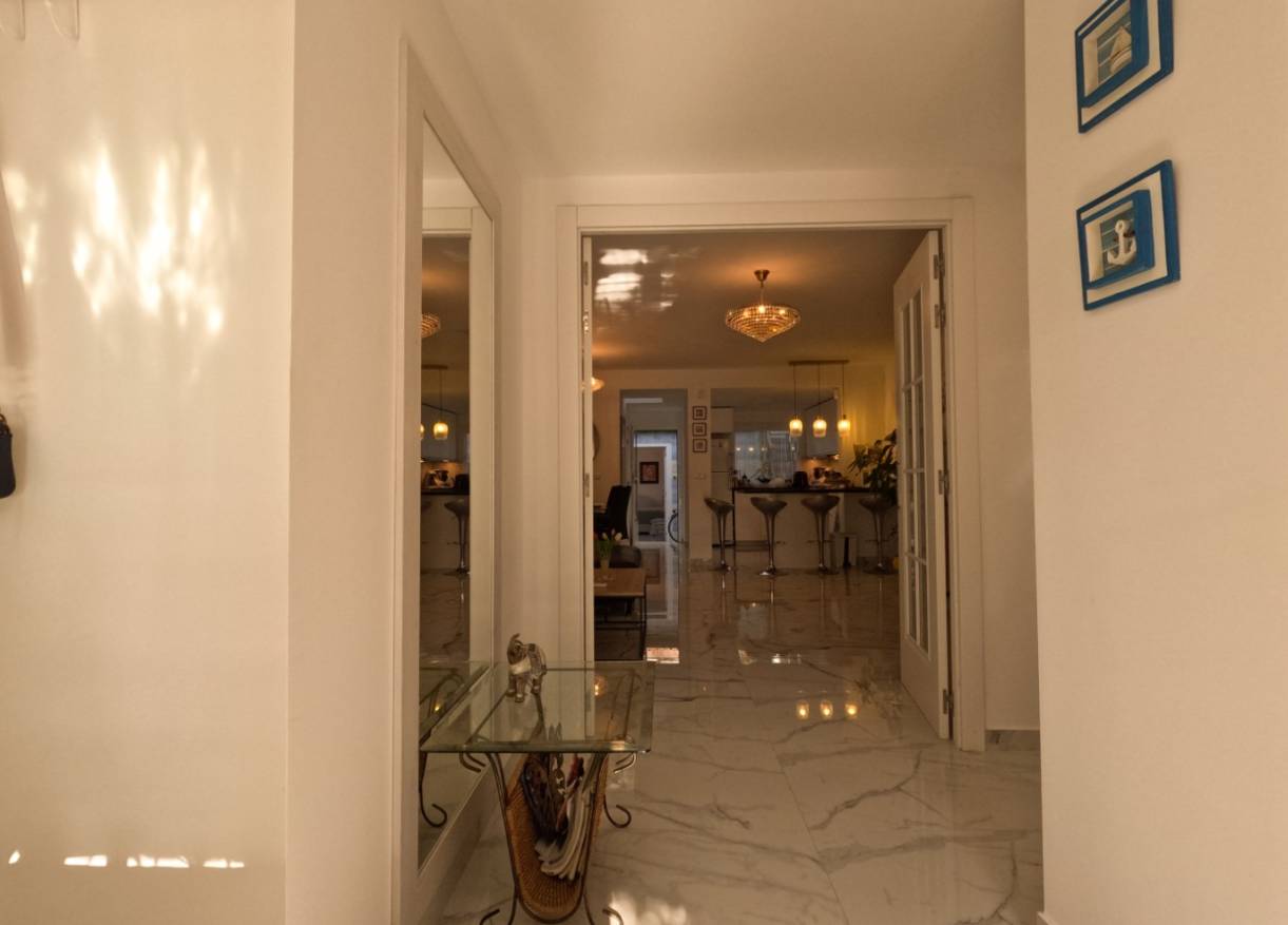 Bestaand - Terraced house / Townhouse - Torrevieja - El Acequión - Los Náufragos