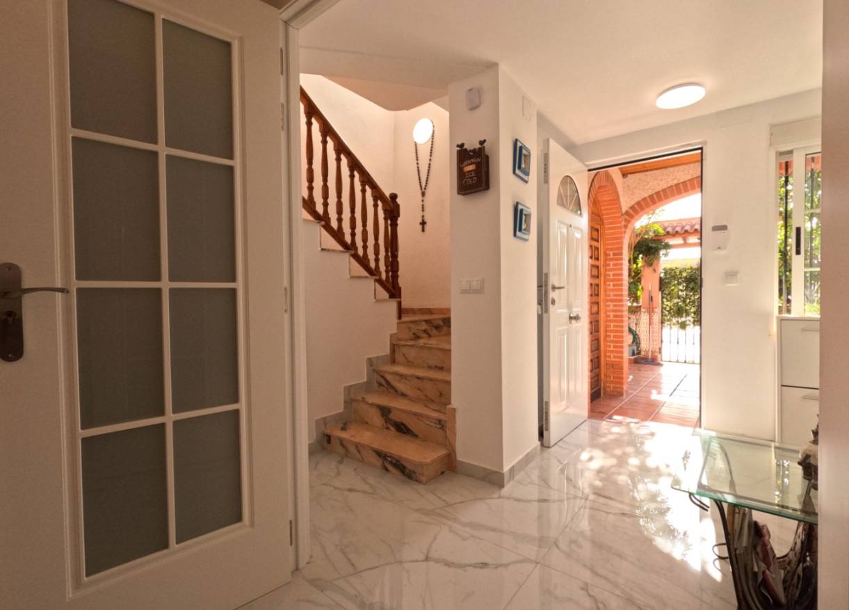 Bestaand - Terraced house / Townhouse - Torrevieja - El Acequión - Los Náufragos