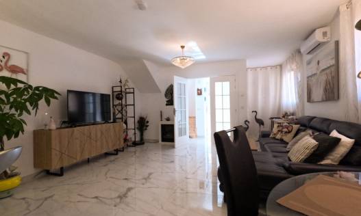 Bestaand - Terraced house / Townhouse - Torrevieja - El Acequión - Los Náufragos
