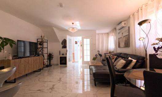 Bestaand - Terraced house / Townhouse - Torrevieja - El Acequión - Los Náufragos
