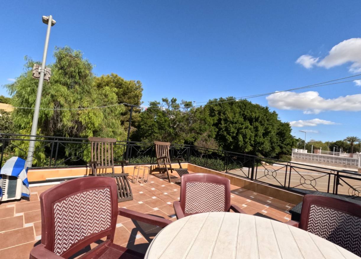 Bestaand - Terraced house / Townhouse - Torrevieja - El Acequión - Los Náufragos