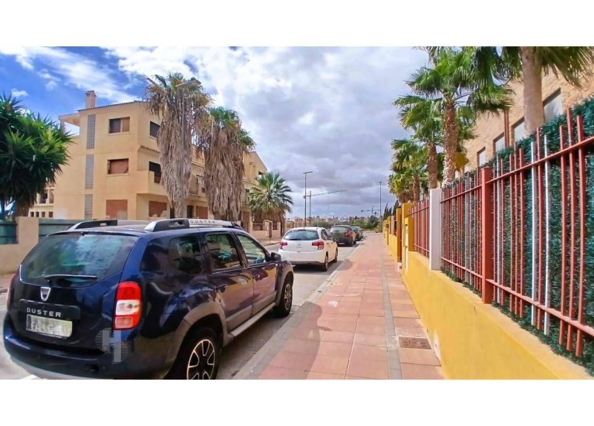 Bestaand - Townhouse / Semi-detached - Los Alcazares - Las Lomas de Rame - Bahía Bella