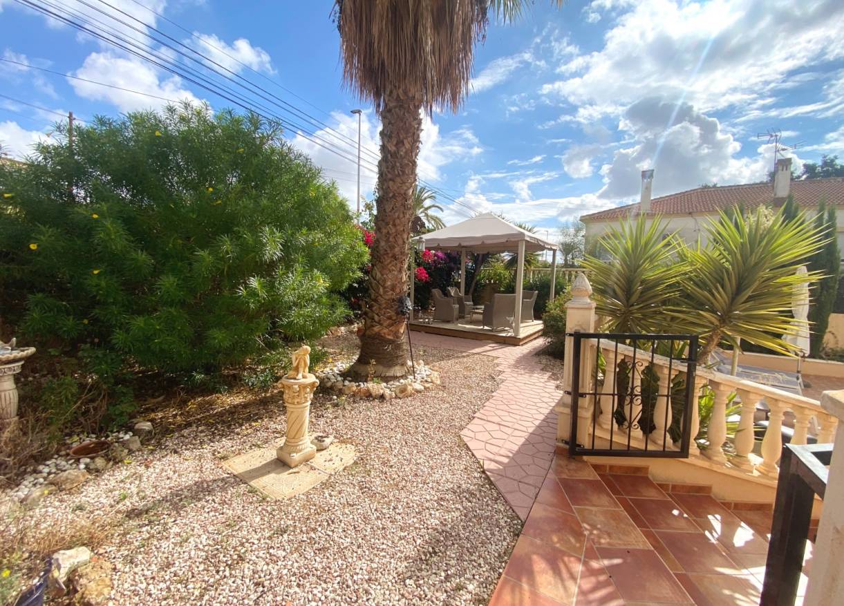 Bestaand - Villa - Ciudad Quesada - Central Quesada