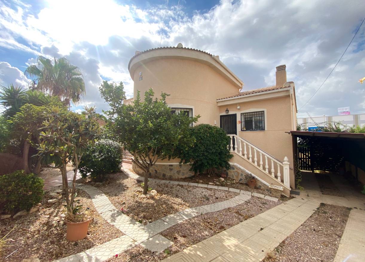 Bestaand - Villa - Ciudad Quesada - Central Quesada