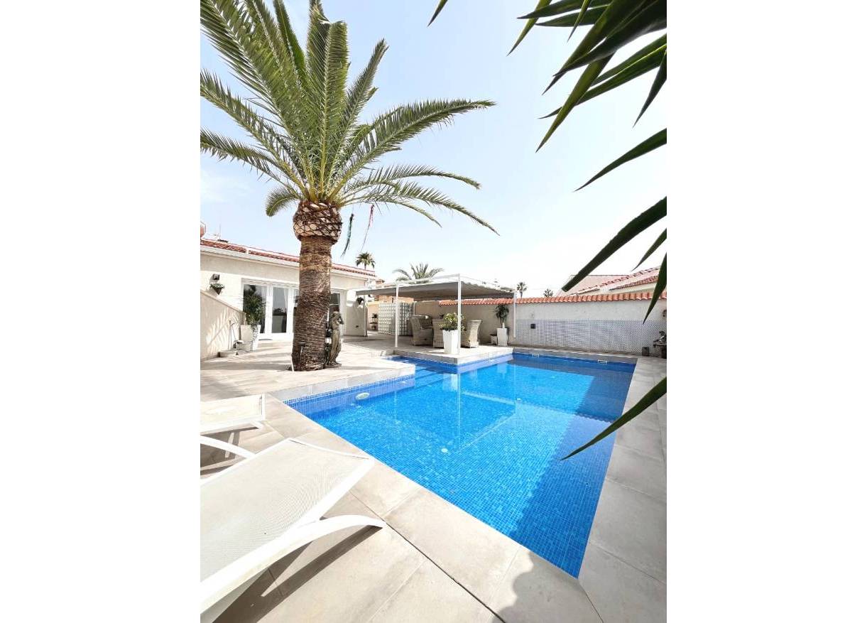 Bestaand - Villa - Ciudad Quesada - Central Quesada