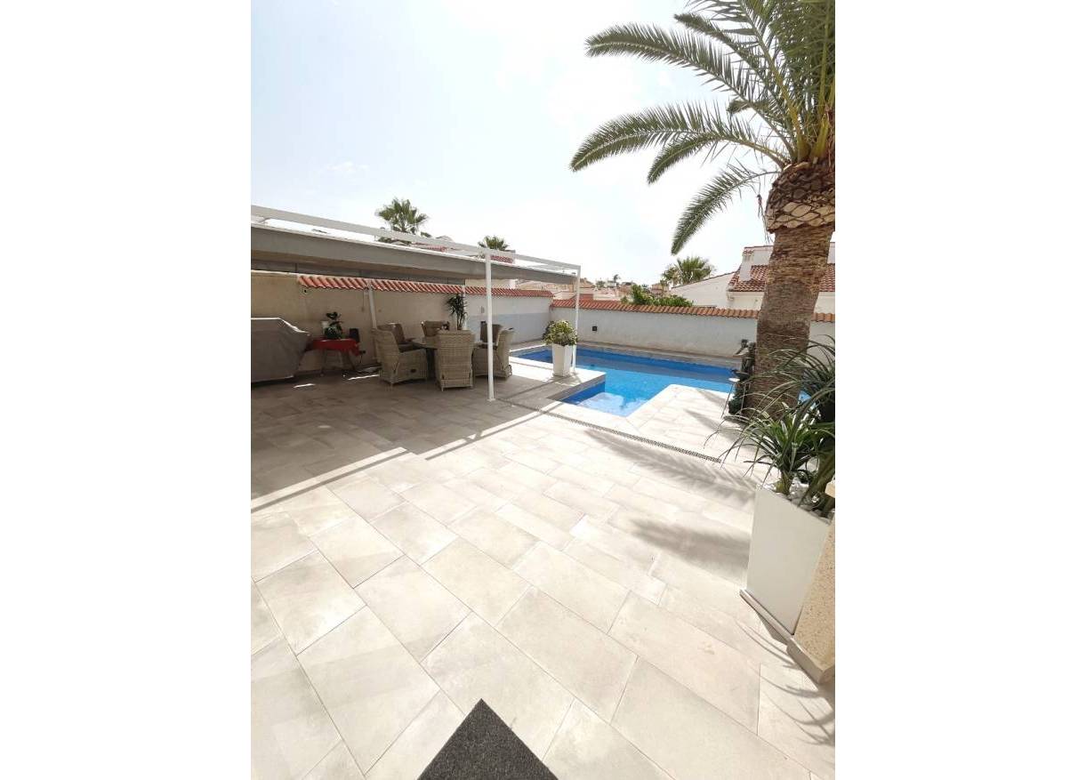 Bestaand - Villa - Ciudad Quesada - Central Quesada