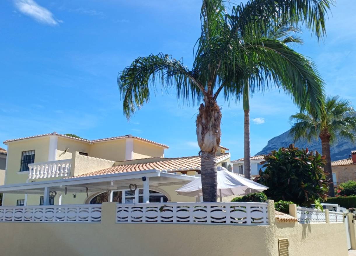 Bestaand - Villa - Denia