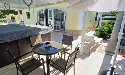 Bestaand - Villa - Denia