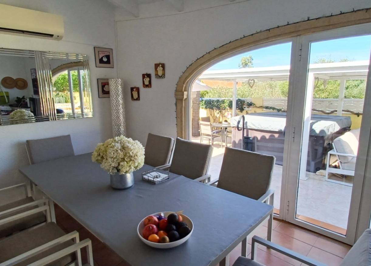 Bestaand - Villa - Denia