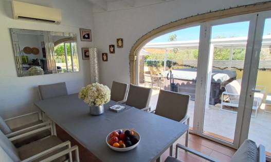 Bestaand - Villa - Denia