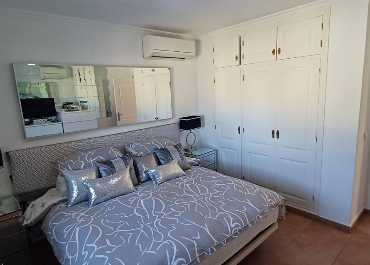 Bestaand - Villa - Denia