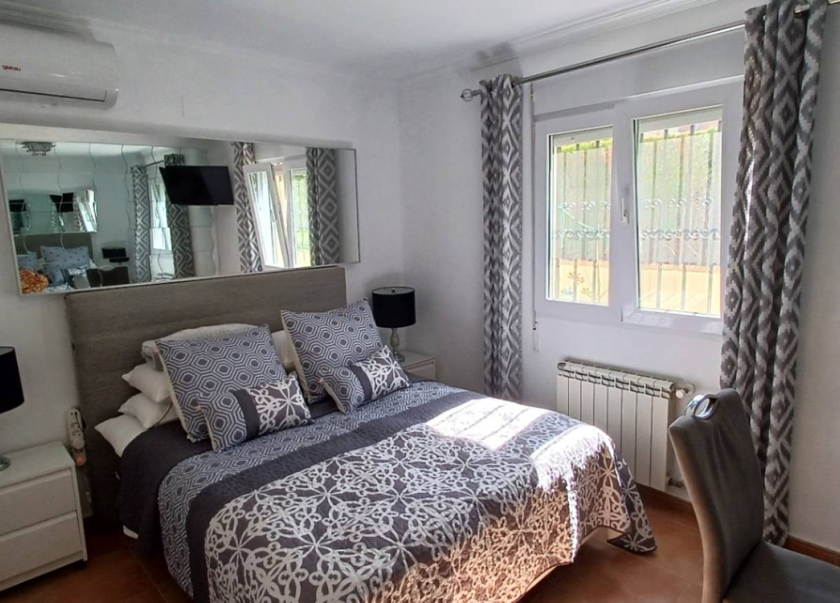 Bestaand - Villa - Denia