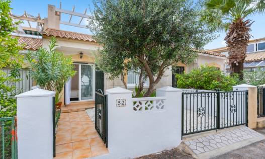 Bestaand - Townhouse / Semi-detached - Orihuela Costa - Villamartin