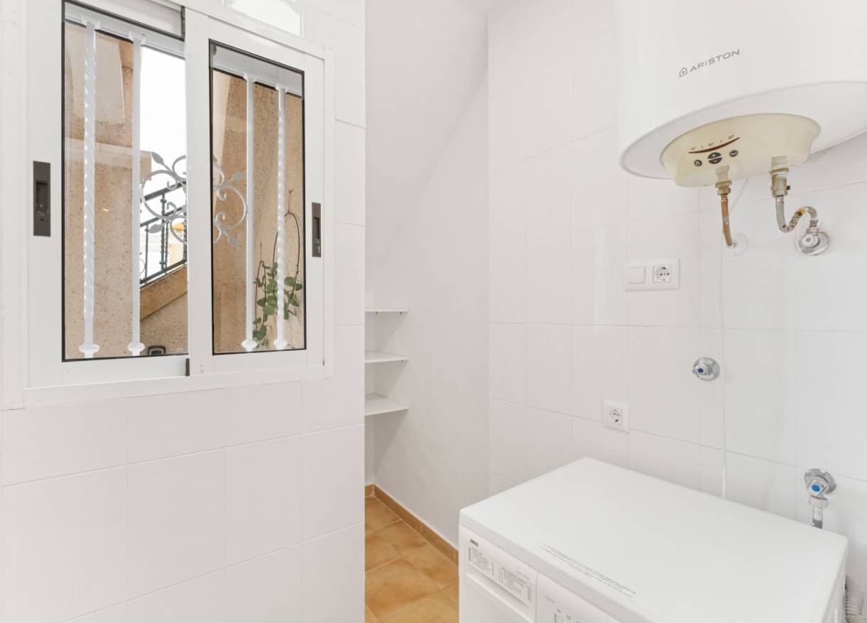 Bestaand - Townhouse / Semi-detached - Orihuela Costa - Villamartin