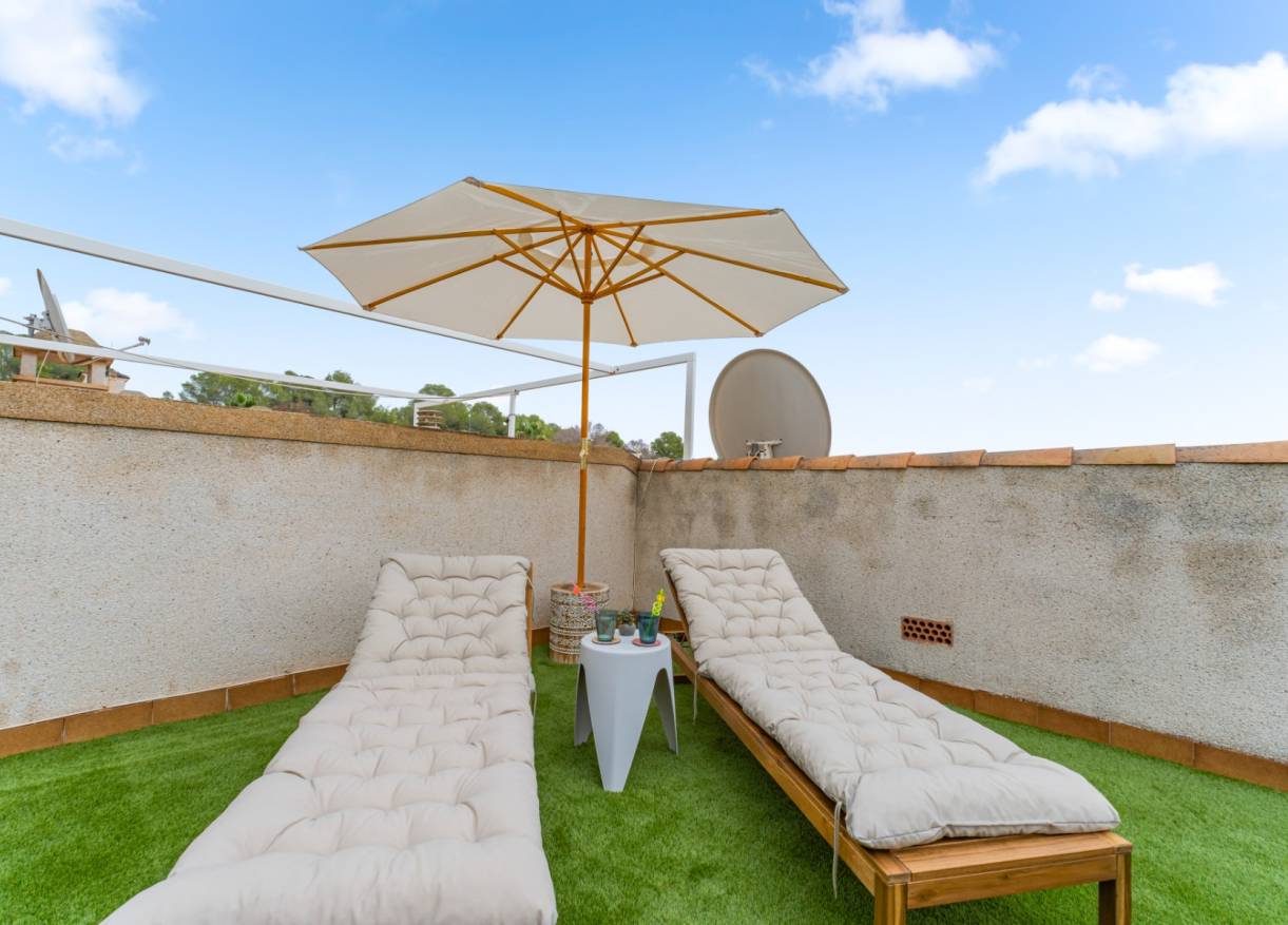 Bestaand - Townhouse / Semi-detached - Orihuela Costa - Villamartin