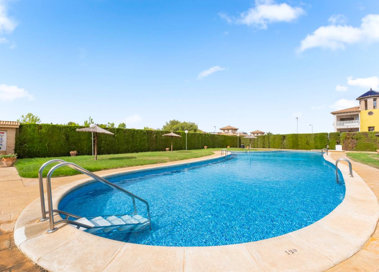 Bestaand - Townhouse / Semi-detached - Orihuela Costa - Villamartin