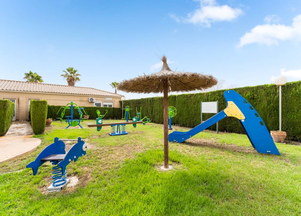 Bestaand - Townhouse / Semi-detached - Orihuela Costa - Villamartin