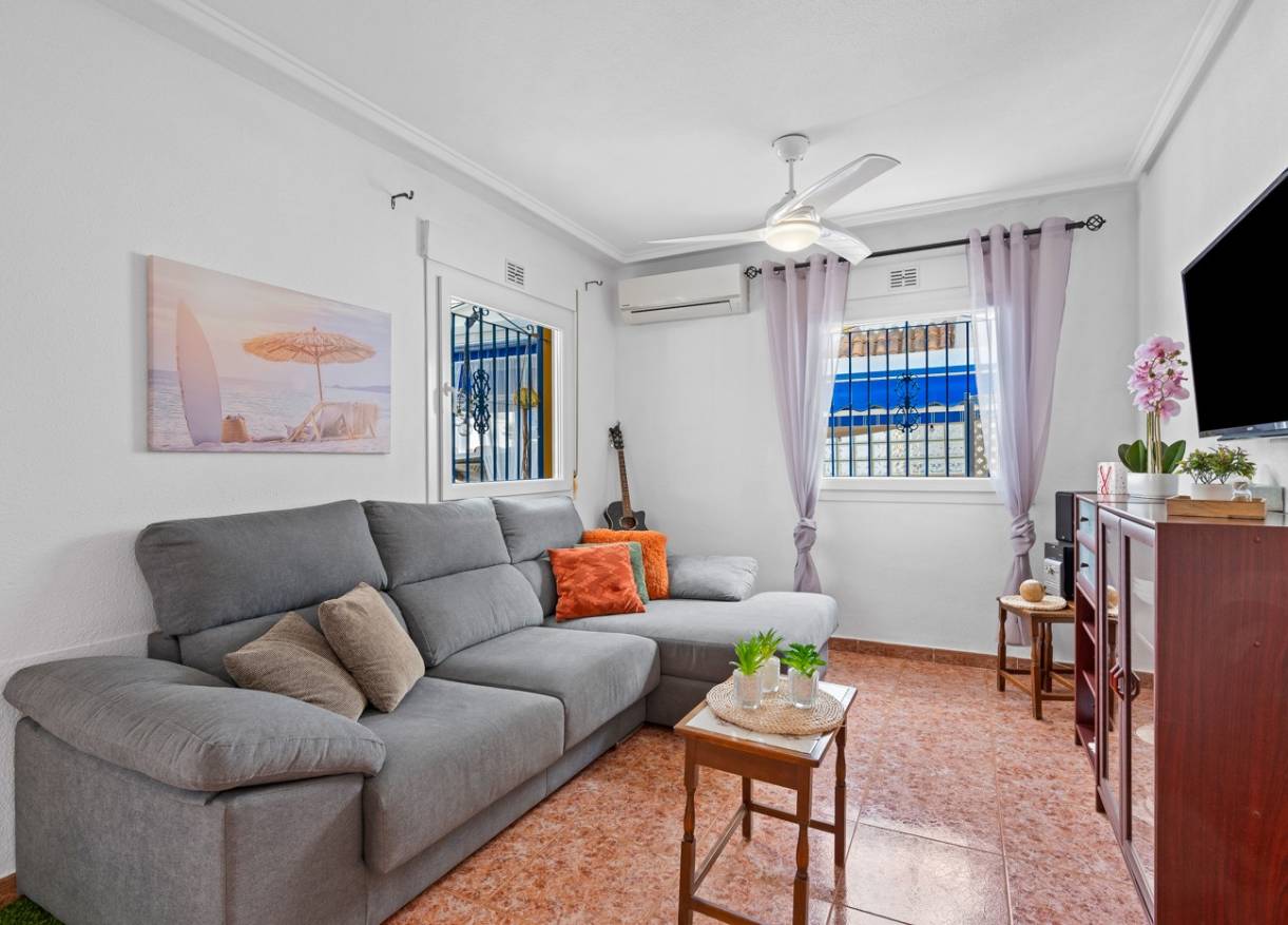 Bestaand - Townhouse / Semi-detached - Torrevieja - Habaneras