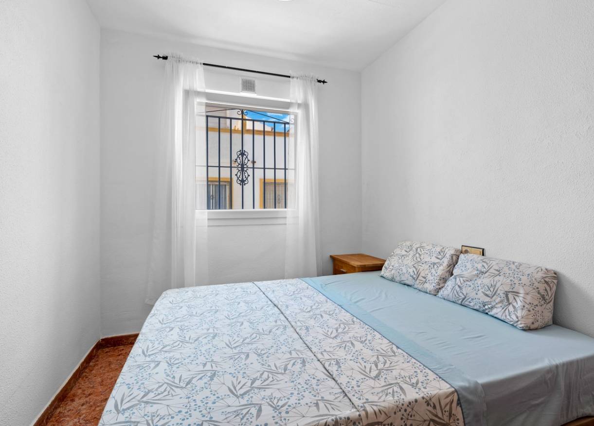 Bestaand - Townhouse / Semi-detached - Torrevieja - Habaneras