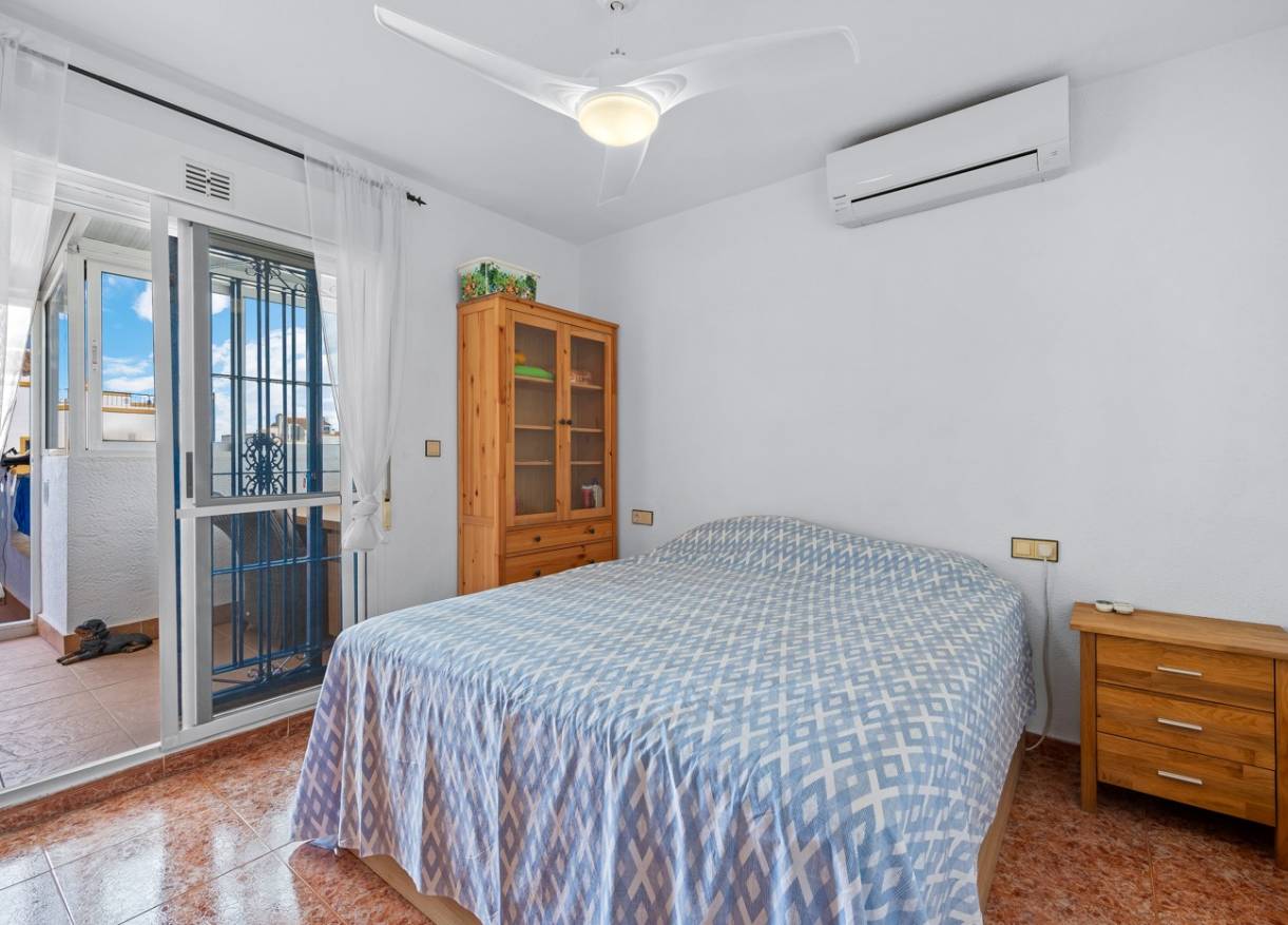 Bestaand - Townhouse / Semi-detached - Torrevieja - Habaneras