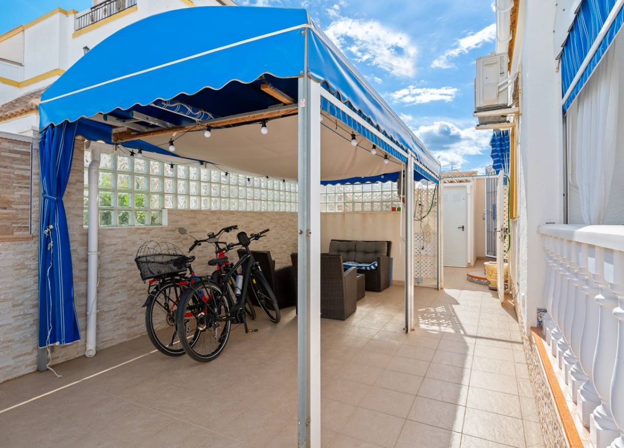 Bestaand - Townhouse / Semi-detached - Torrevieja - Habaneras