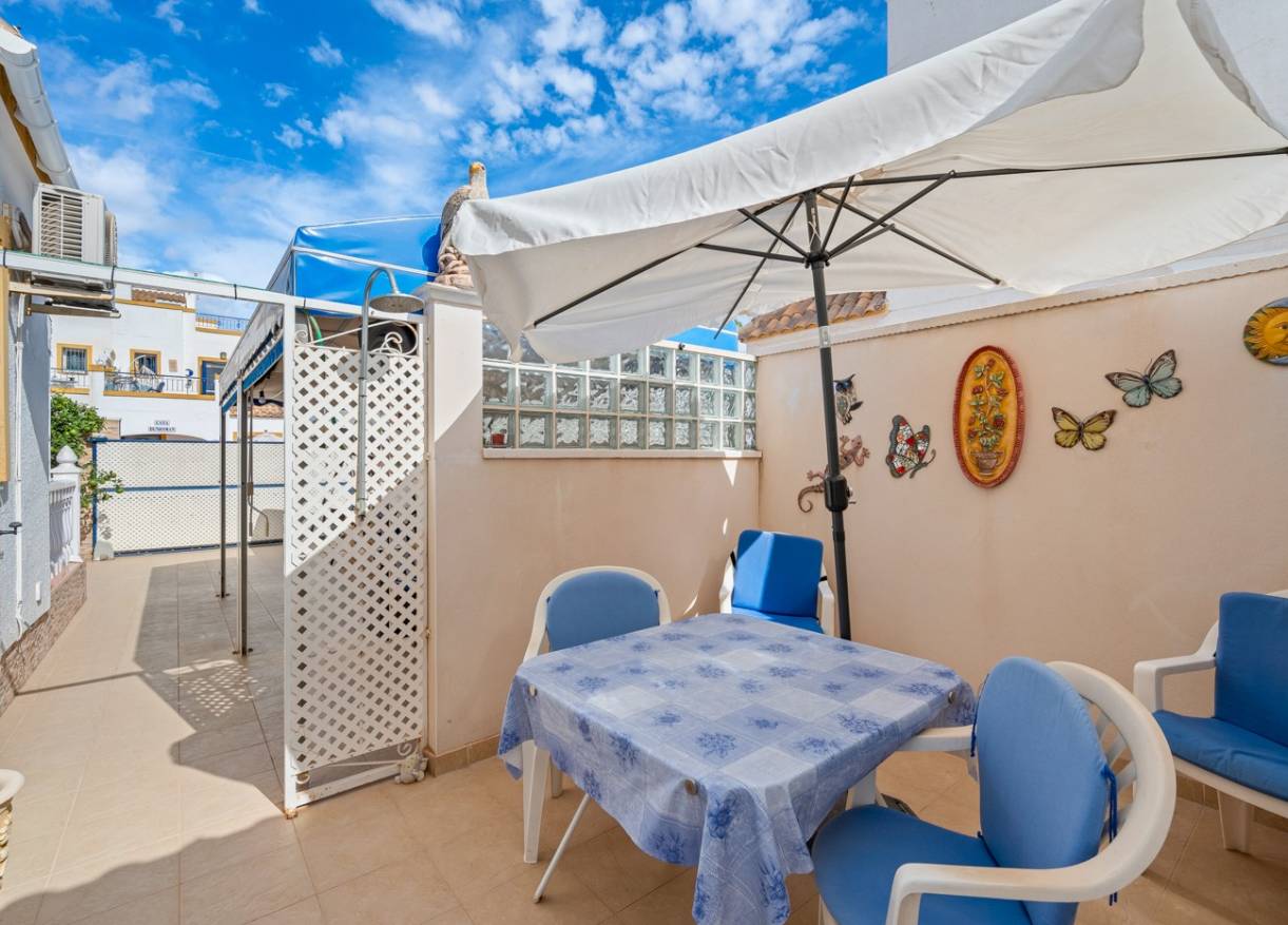 Bestaand - Townhouse / Semi-detached - Torrevieja - Habaneras