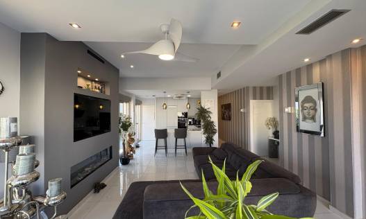 Bestaand - Villa - Orihuela Costa - Villamartin