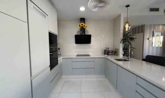 Bestaand - Villa - Orihuela Costa - Villamartin