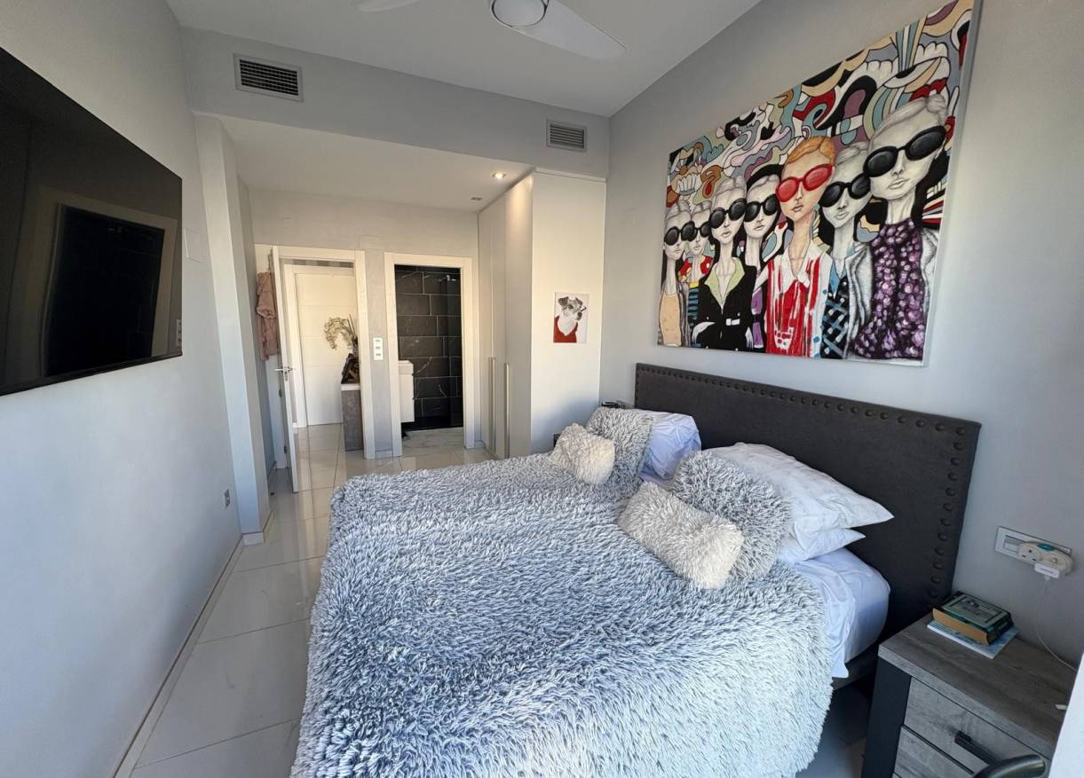 Bestaand - Villa - Orihuela Costa - Villamartin