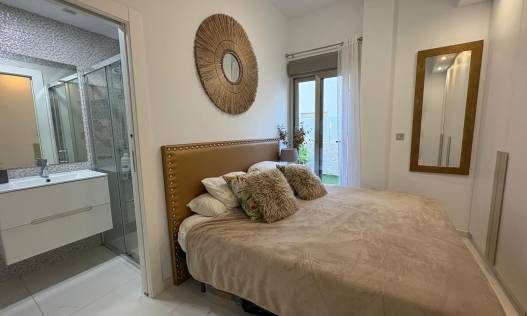 Bestaand - Villa - Orihuela Costa - Villamartin