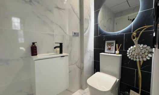 Bestaand - Villa - Orihuela Costa - Villamartin