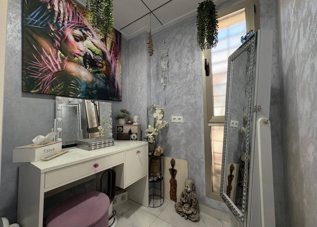 Bestaand - Villa - Orihuela Costa - Villamartin