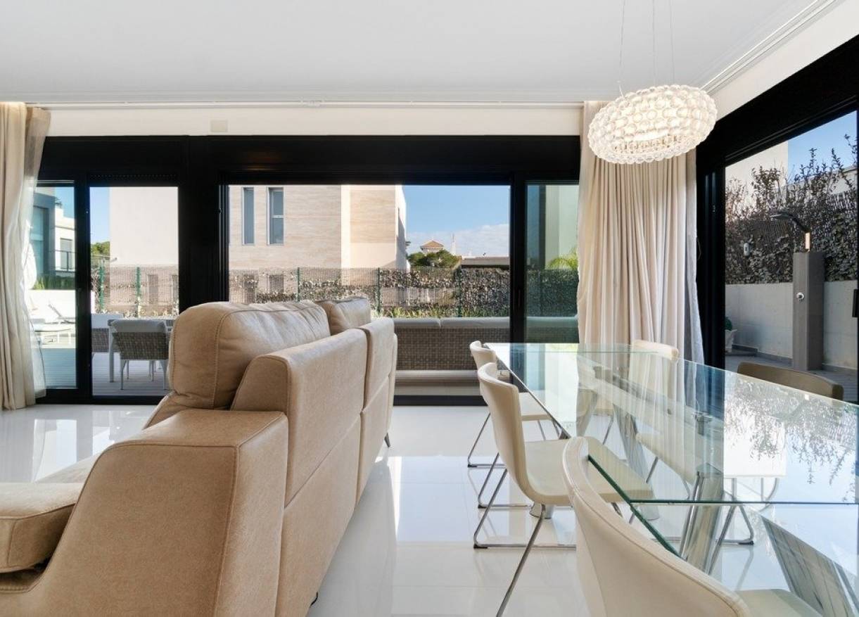 Bestaand - Villa - Orihuela Costa - Agua Marina