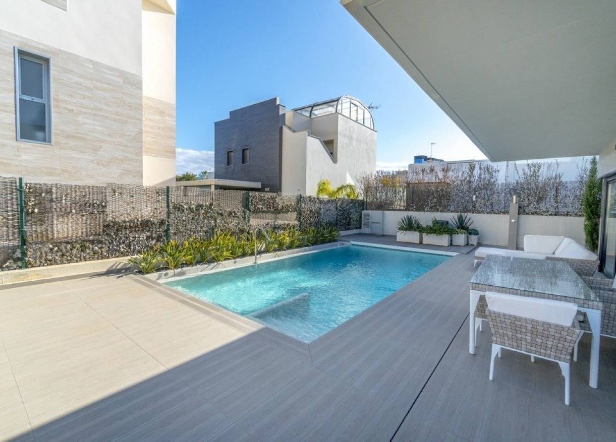 Bestaand - Villa - Orihuela Costa - Agua Marina