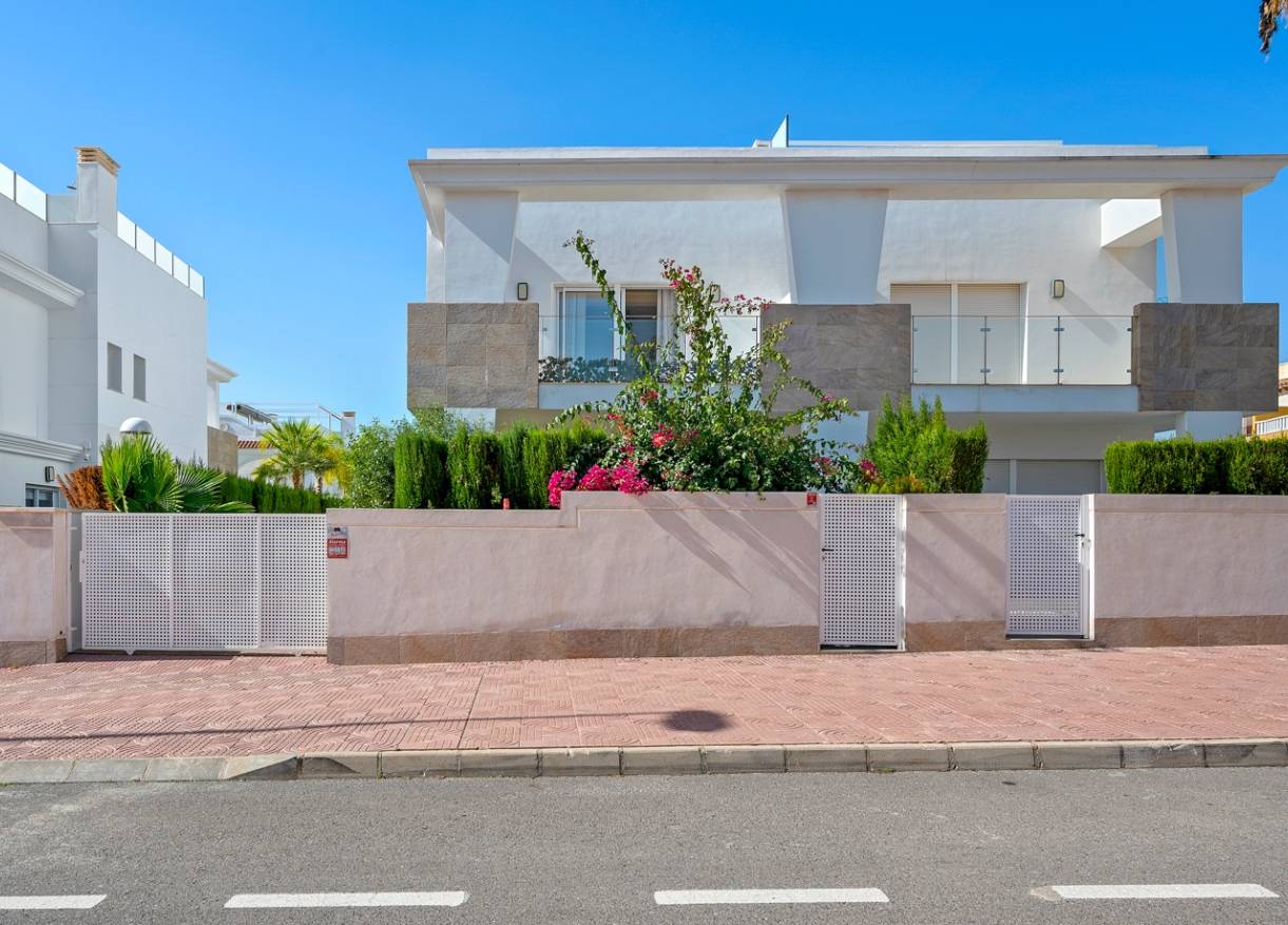 Bestaand - Townhouse / Semi-detached - Ciudad Quesada - Doña Pepa