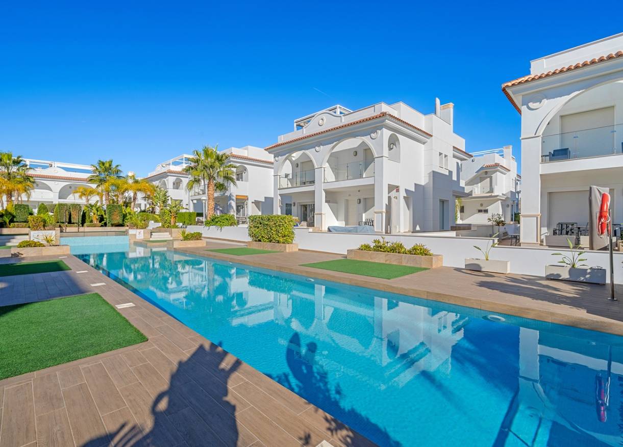 Bestaand - Townhouse / Semi-detached - Ciudad Quesada - Doña Pepa