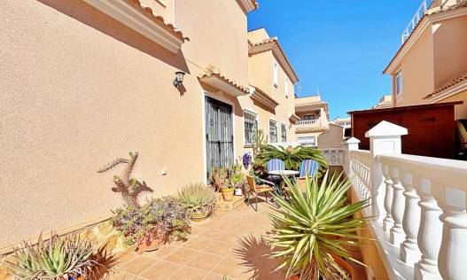 Bestaand - Townhouse / Semi-detached - Orihuela Costa - Villamartin