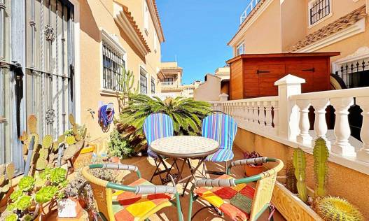 Bestaand - Townhouse / Semi-detached - Orihuela Costa - Villamartin