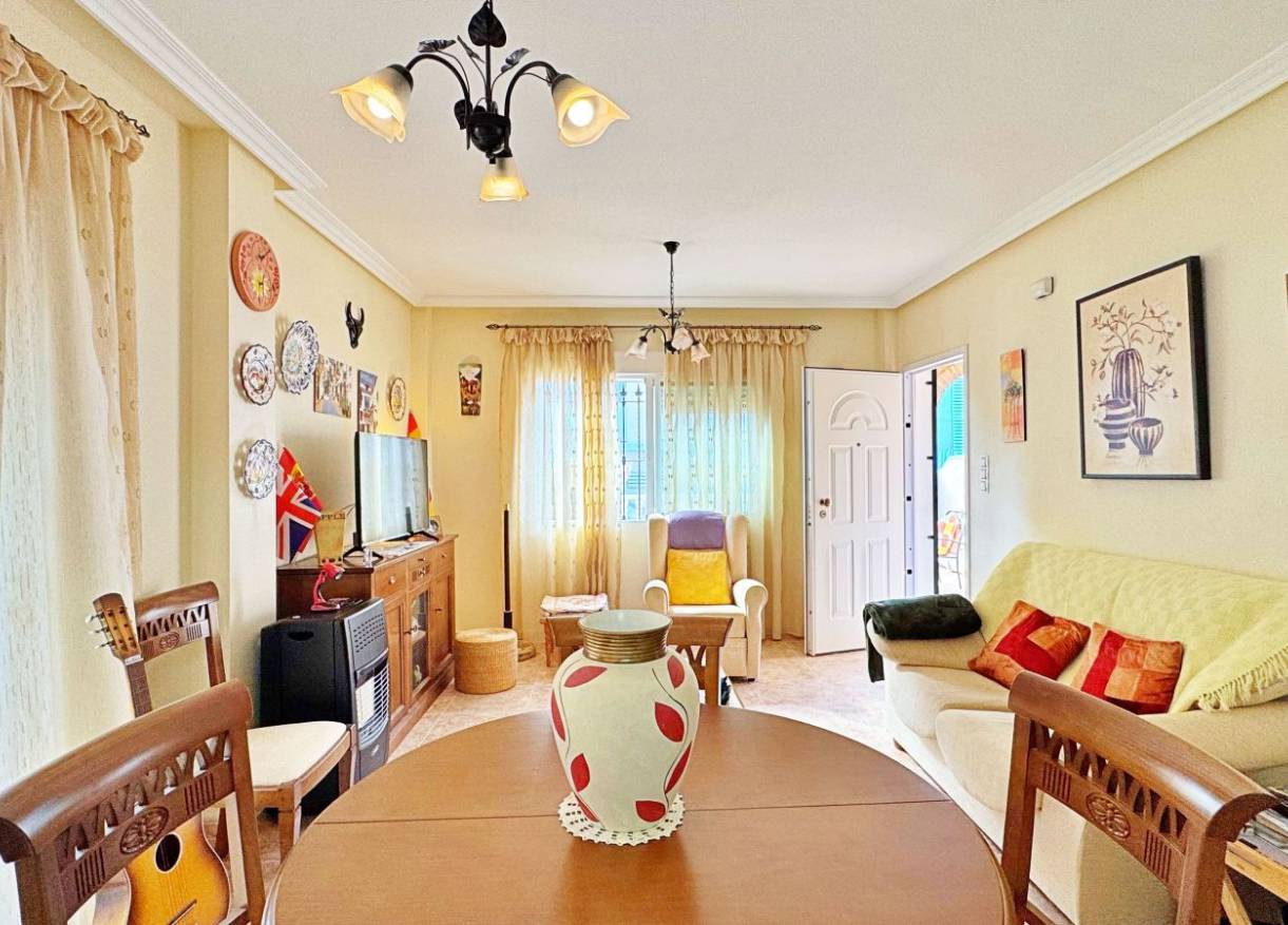 Bestaand - Townhouse / Semi-detached - Orihuela Costa - Villamartin