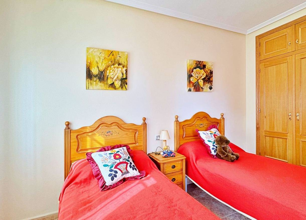 Bestaand - Townhouse / Semi-detached - Orihuela Costa - Villamartin