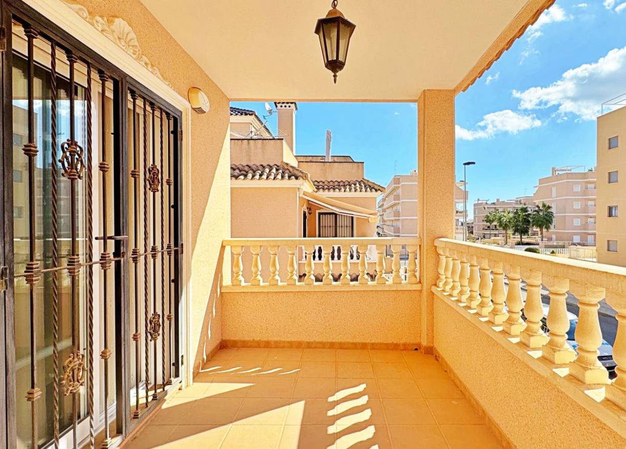 Bestaand - Townhouse / Semi-detached - Orihuela Costa - Villamartin
