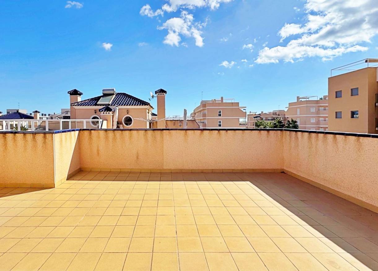 Bestaand - Townhouse / Semi-detached - Orihuela Costa - Villamartin