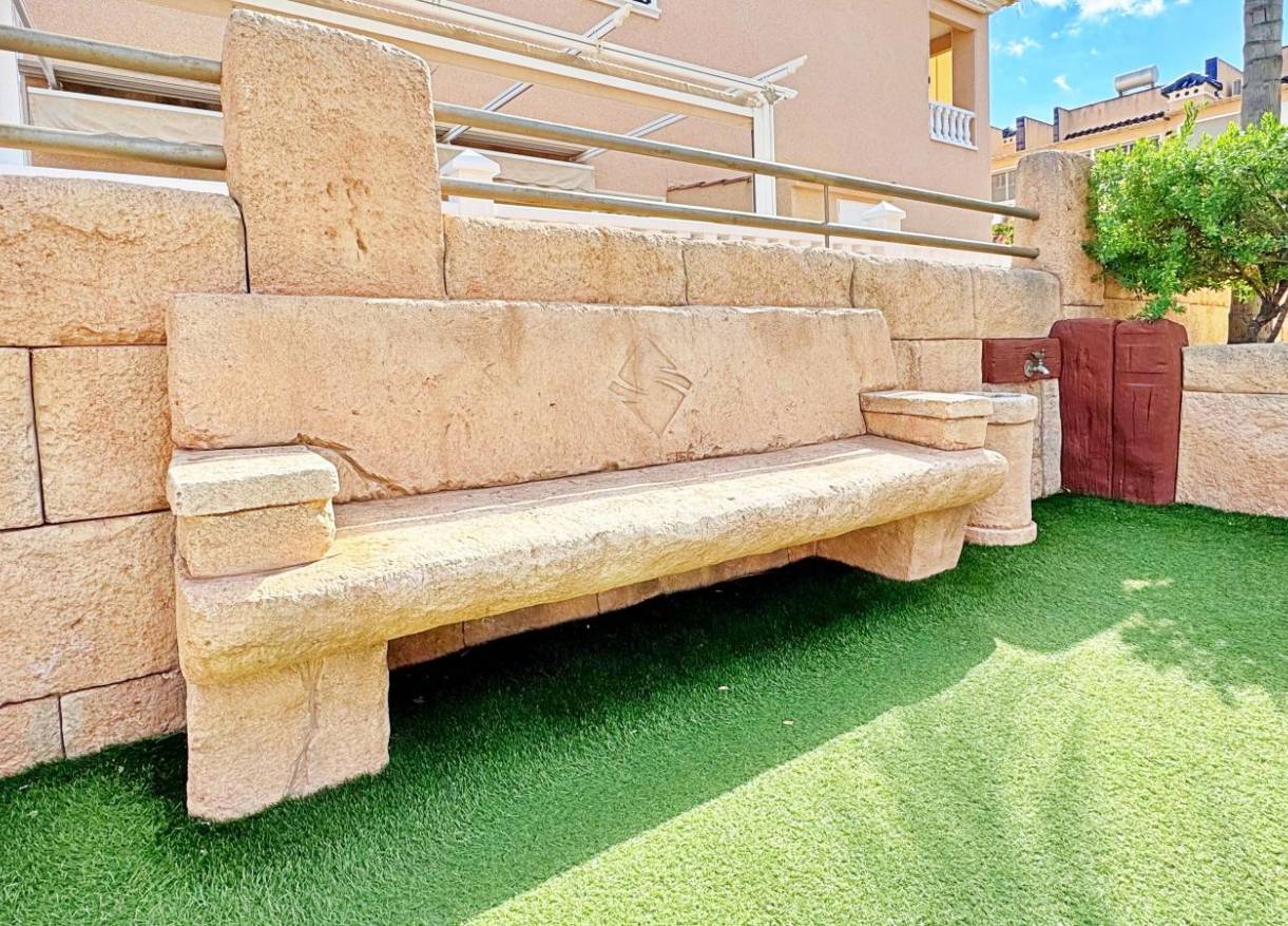 Bestaand - Townhouse / Semi-detached - Orihuela Costa - Villamartin