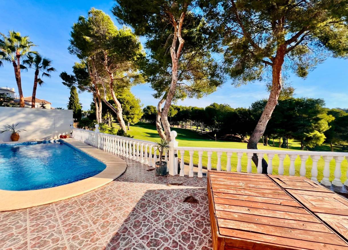 Bestaand - Villa - Orihuela Costa - Lomas de Campoamor-Las Ramblas