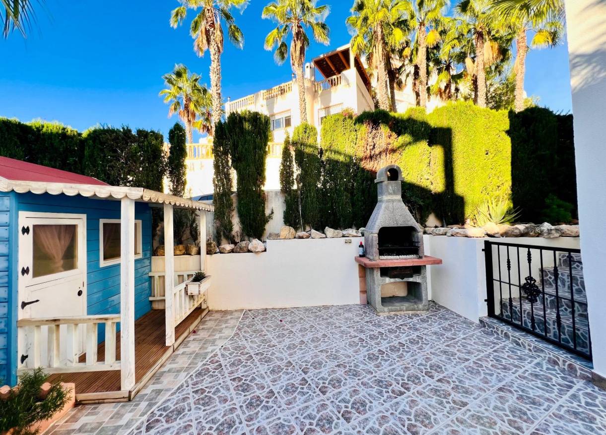 Bestaand - Villa - Orihuela Costa - Lomas de Campoamor-Las Ramblas