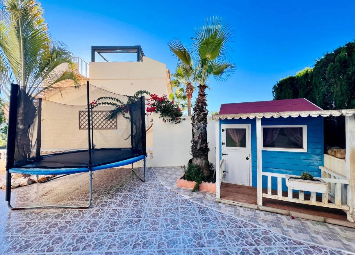 Bestaand - Villa - Orihuela Costa - Lomas de Campoamor-Las Ramblas