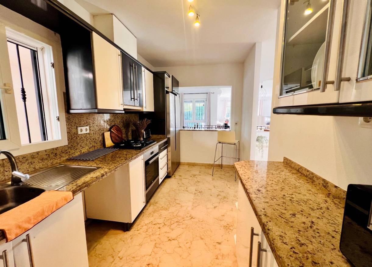 Bestaand - Villa - Orihuela Costa - Lomas de Campoamor-Las Ramblas