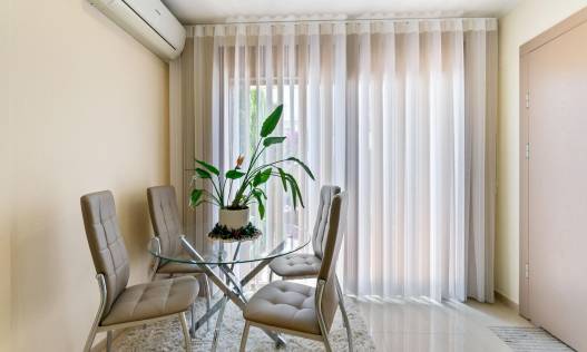 Bestaand - Townhouse / Semi-detached - Torrevieja - Aguas Nuevas