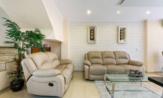 Bestaand - Townhouse / Semi-detached - Torrevieja - Aguas Nuevas