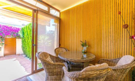 Bestaand - Townhouse / Semi-detached - Torrevieja - Aguas Nuevas